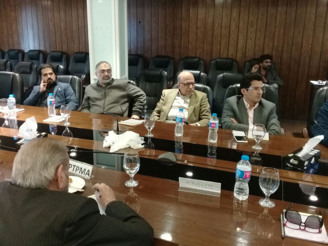 https://aptma.org.pk/wp-content/uploads/2021/10/Joint-Meeting-of-the-Textile-Industry-Associations-15.jpg