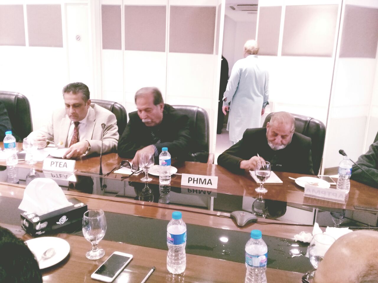 https://aptma.org.pk/wp-content/uploads/2021/10/Joint-Meeting-of-the-Textile-Industry-Associations-27.jpg