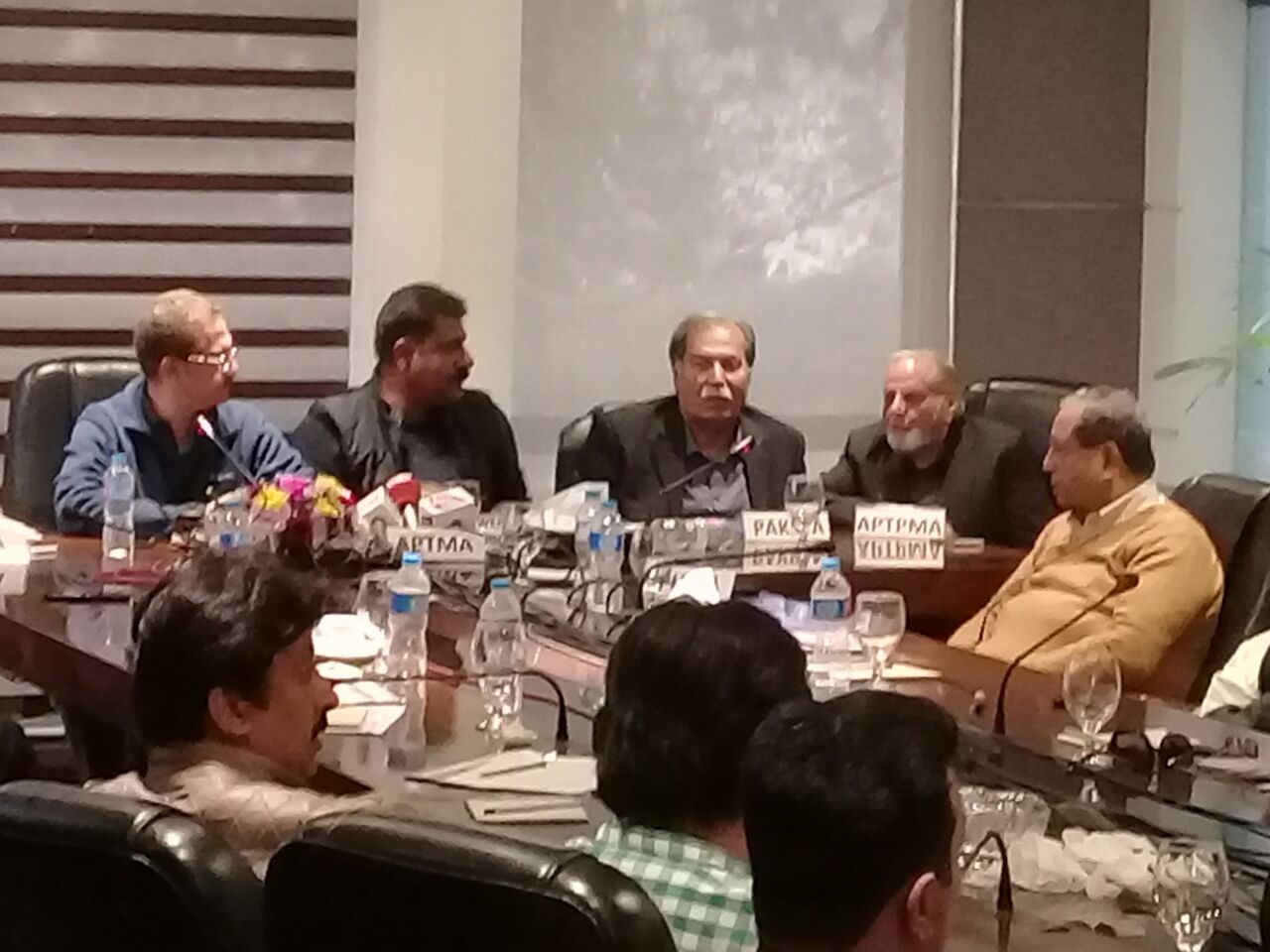 https://aptma.org.pk/wp-content/uploads/2021/10/Joint-Meeting-of-the-Textile-Industry-Associations-72.jpg